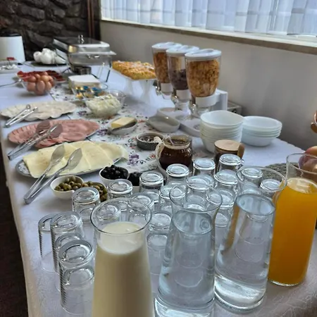 Prenociste Stanica * Bosanska Krupa