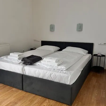 Prenociste Stanica *