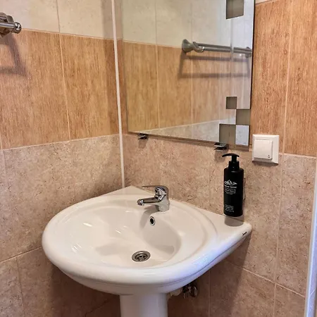 Prenociste Stanica * Bosanska Krupa