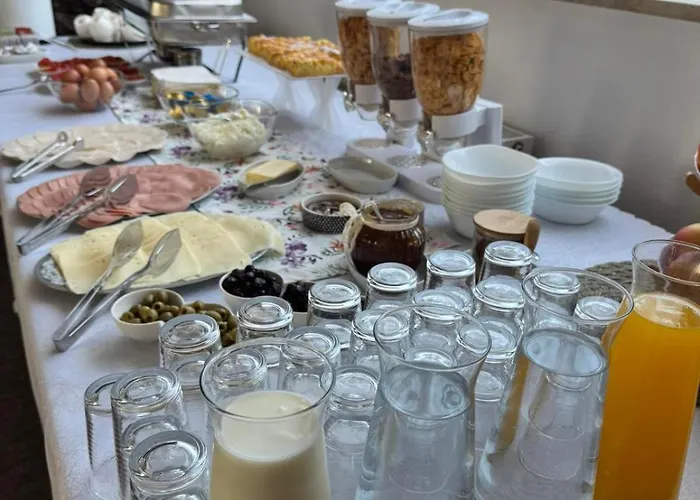 Prenociste Stanica * Bosanska Krupa